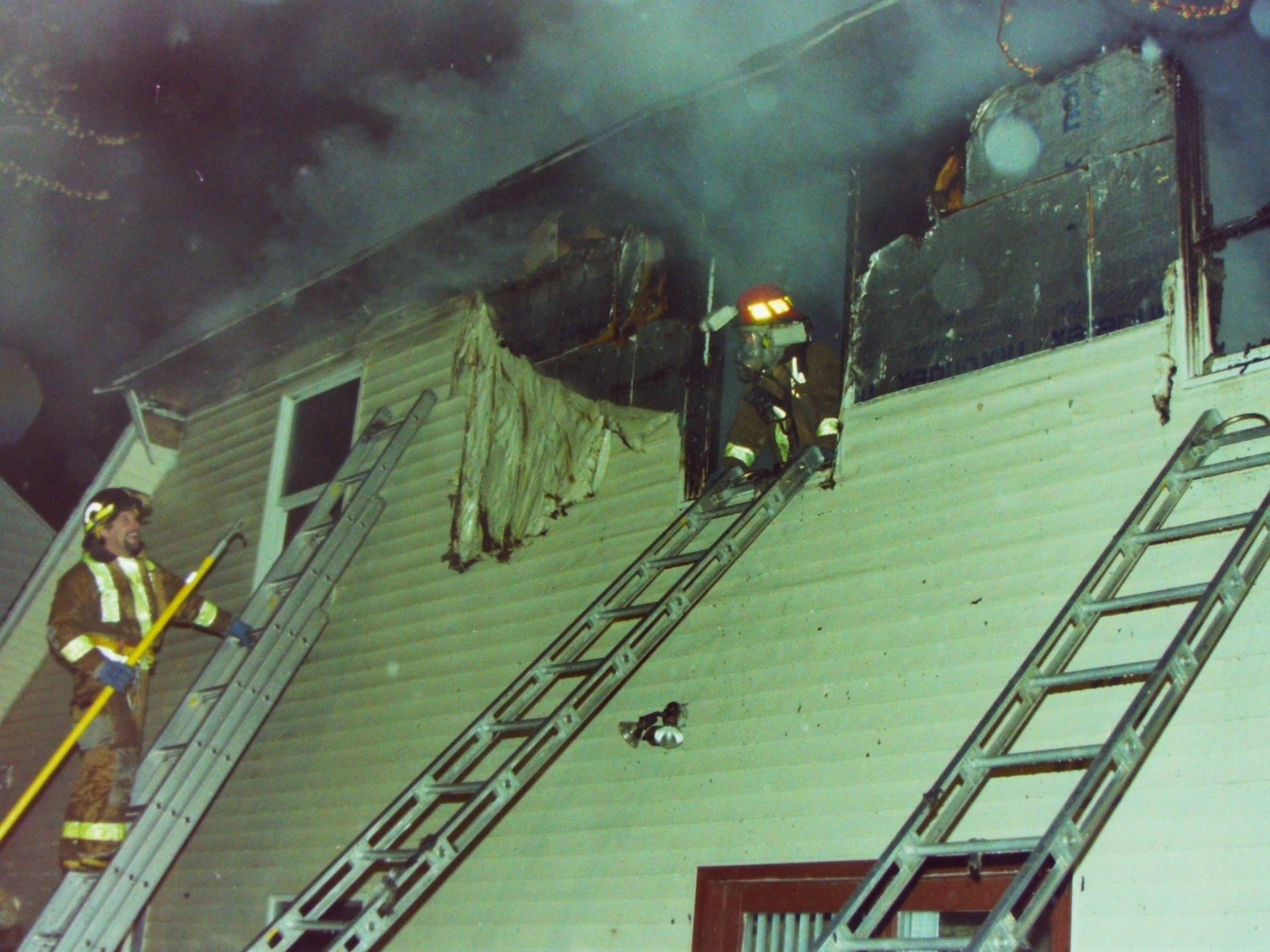03-16-00  Response - House Fire 3703 Watson Blvd
